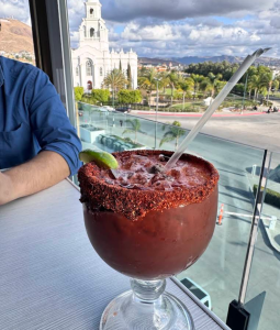 Fotografías de Lion Fish en Tijuana, restaurante de mariscos especializado en cocina de Baja California y sabores sinaloenses. Descubre sus tostadas, tacos, mariscos frescos, platillos de la casa y su terraza en Tijuana, Baja California. Un lugar ideal para disfrutar de mariscos, comida mexicana y bebidas en un ambiente agradable.